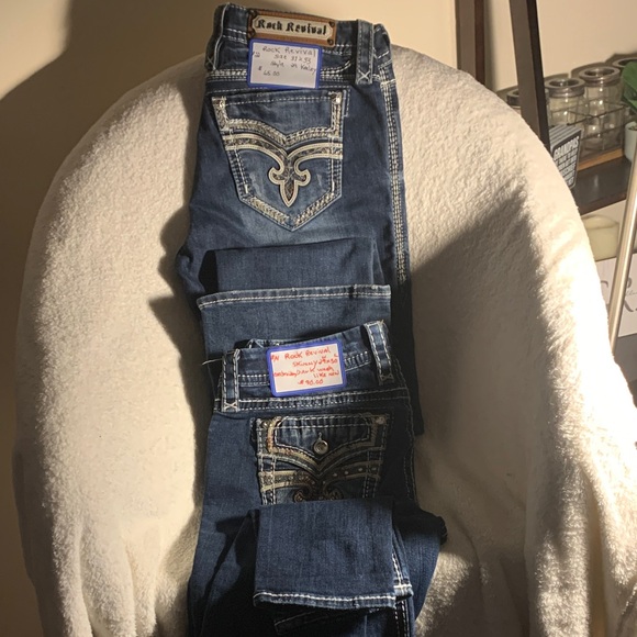 Rock Revival Women's Dark Blue Jeans with Embroidered Pockets - Picture 3 of 7